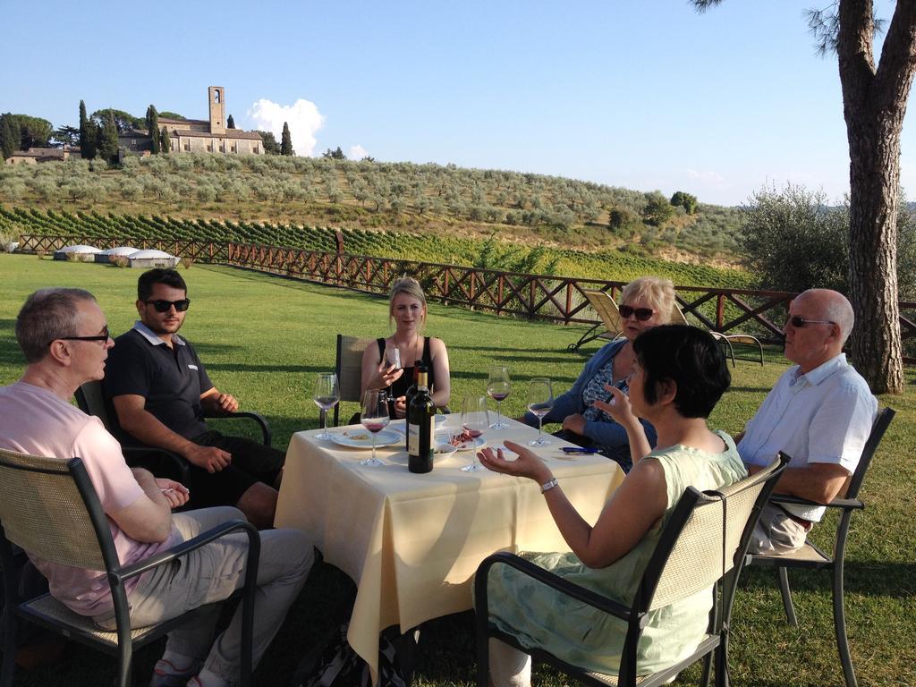 Fattoria Abbazia Monte Oliveto Vila San Gimignano Exterior foto