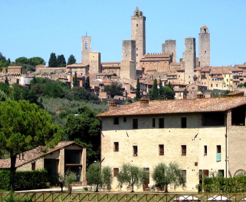 Fattoria Abbazia Monte Oliveto Vila San Gimignano Exterior foto