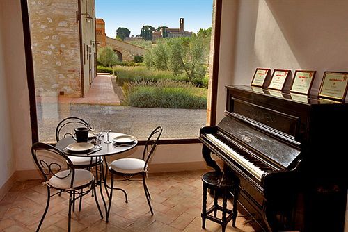 Fattoria Abbazia Monte Oliveto Vila San Gimignano Exterior foto